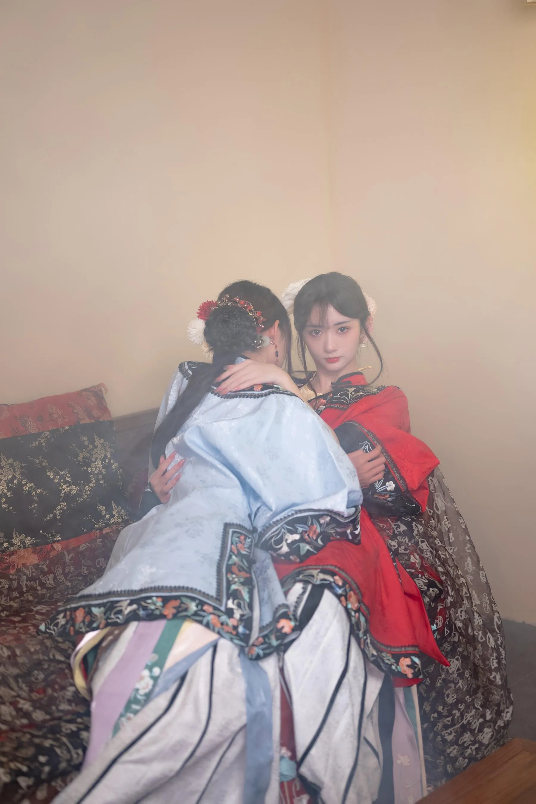 [艺图语] 2022.06.30 深闺 兔子Zzz不吃胡萝卜 [32P]插图7